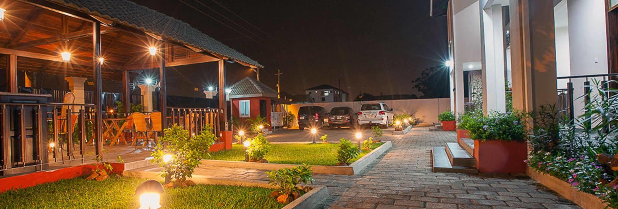 The Highbridge Guest Lodge 아크라 외부 사진
